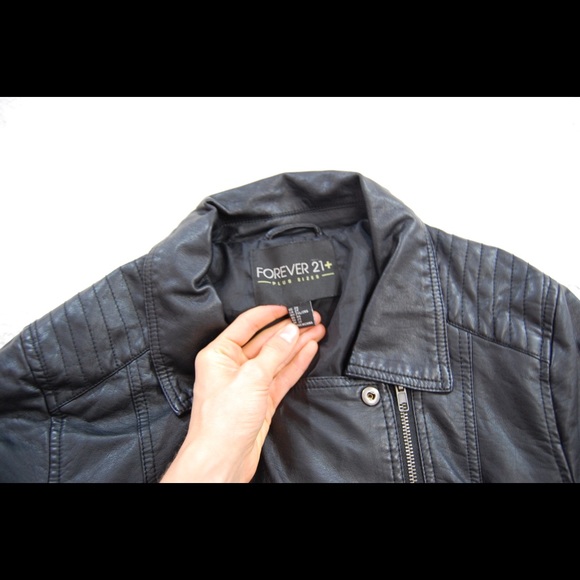 Forever 21 Black Faux Leather Moto Jacket 2X - Picture 3 of 6